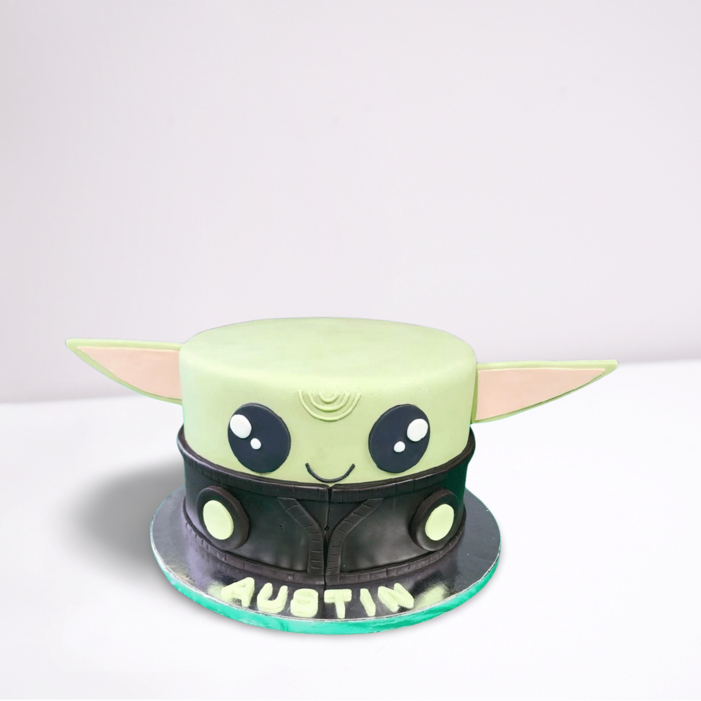 Baby Yoda custom fondant cake